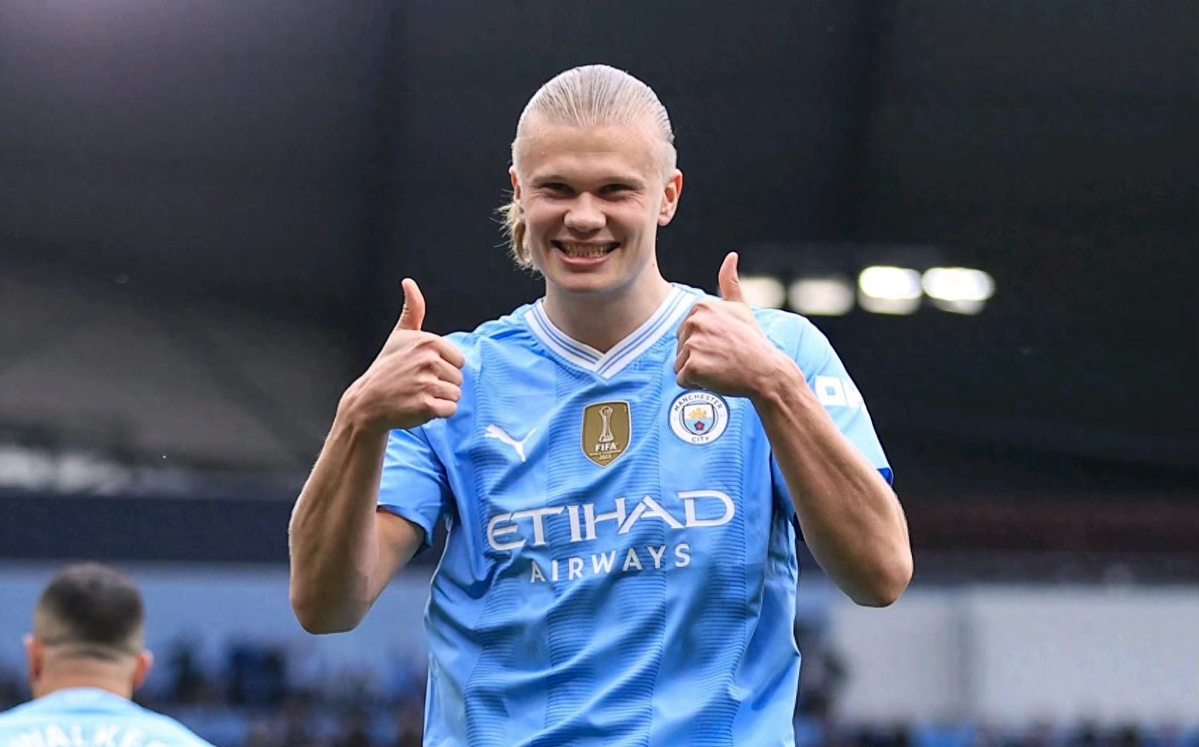 包含哈兰德新星战术调整表现突出，瑞士队前途光明！的词条